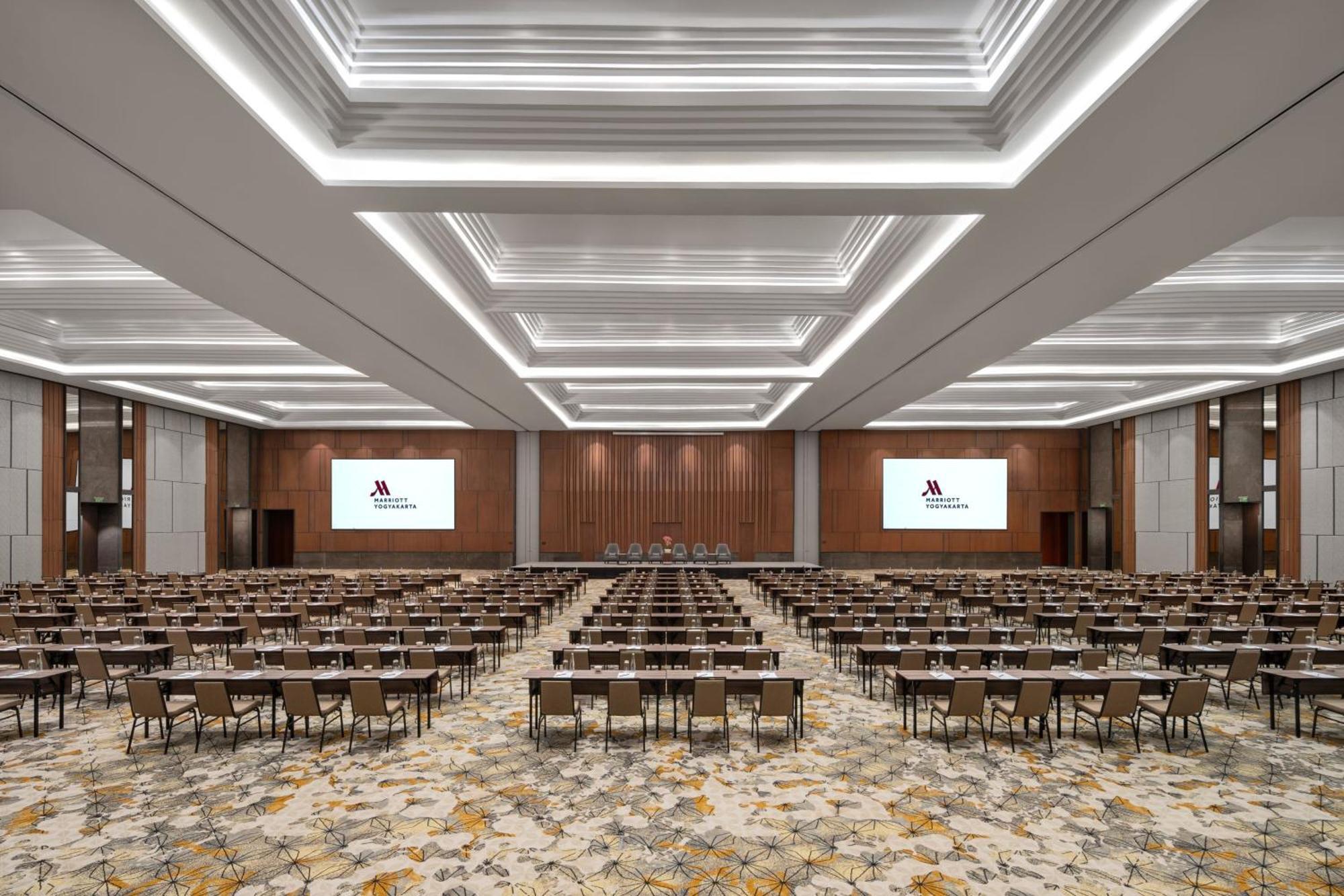 Yogyakarta Marriott Hotel Kejayan Exterior photo